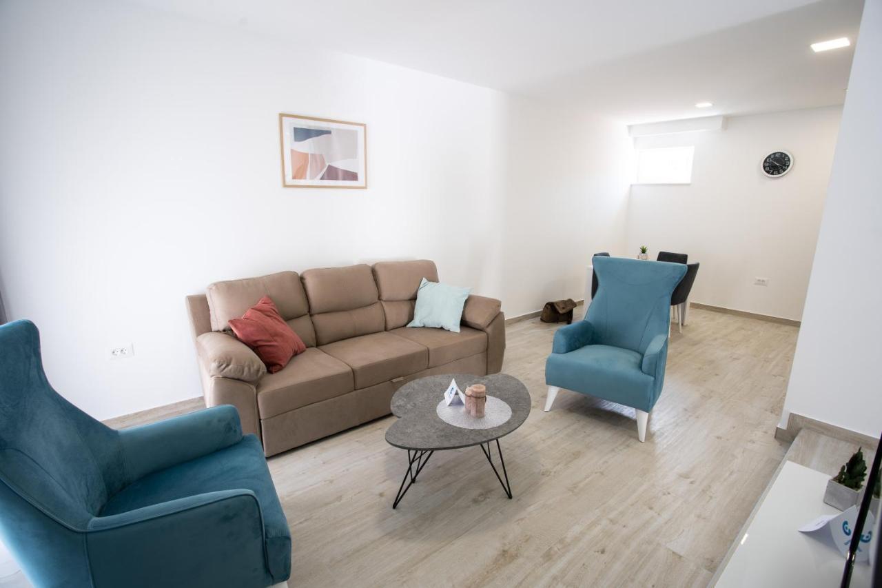 Apartmani Centar Любушки Экстерьер фото