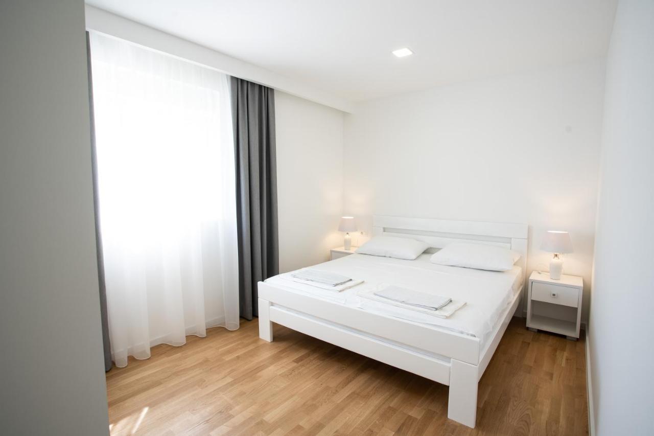 Apartmani Centar Любушки Экстерьер фото